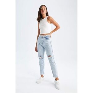 Zara Denim Collection Light Acid Wash Distressed Mom‎ Jeans USA 2